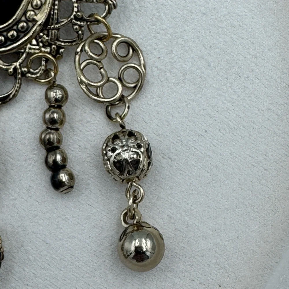 Vintage Nordic Style Dangle Charm‎ Brooch Black Cabochon Coin Heart Silver Tone